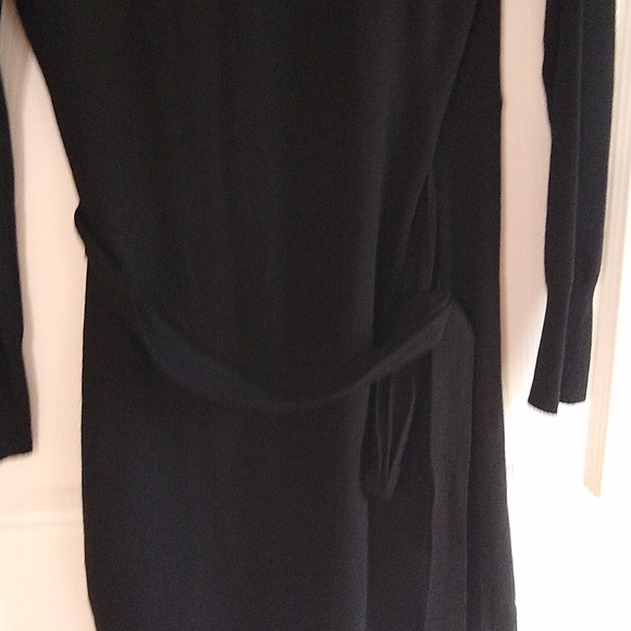 Express wrapped Cardigan 100 merino wool size small - Picture 10 of 11